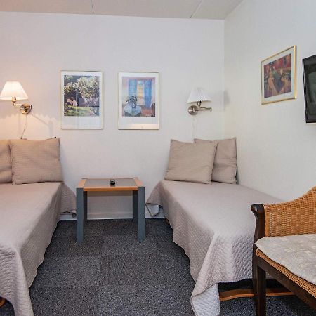 6 Person Holiday Home On A Holiday Park In Hejls Esterno foto