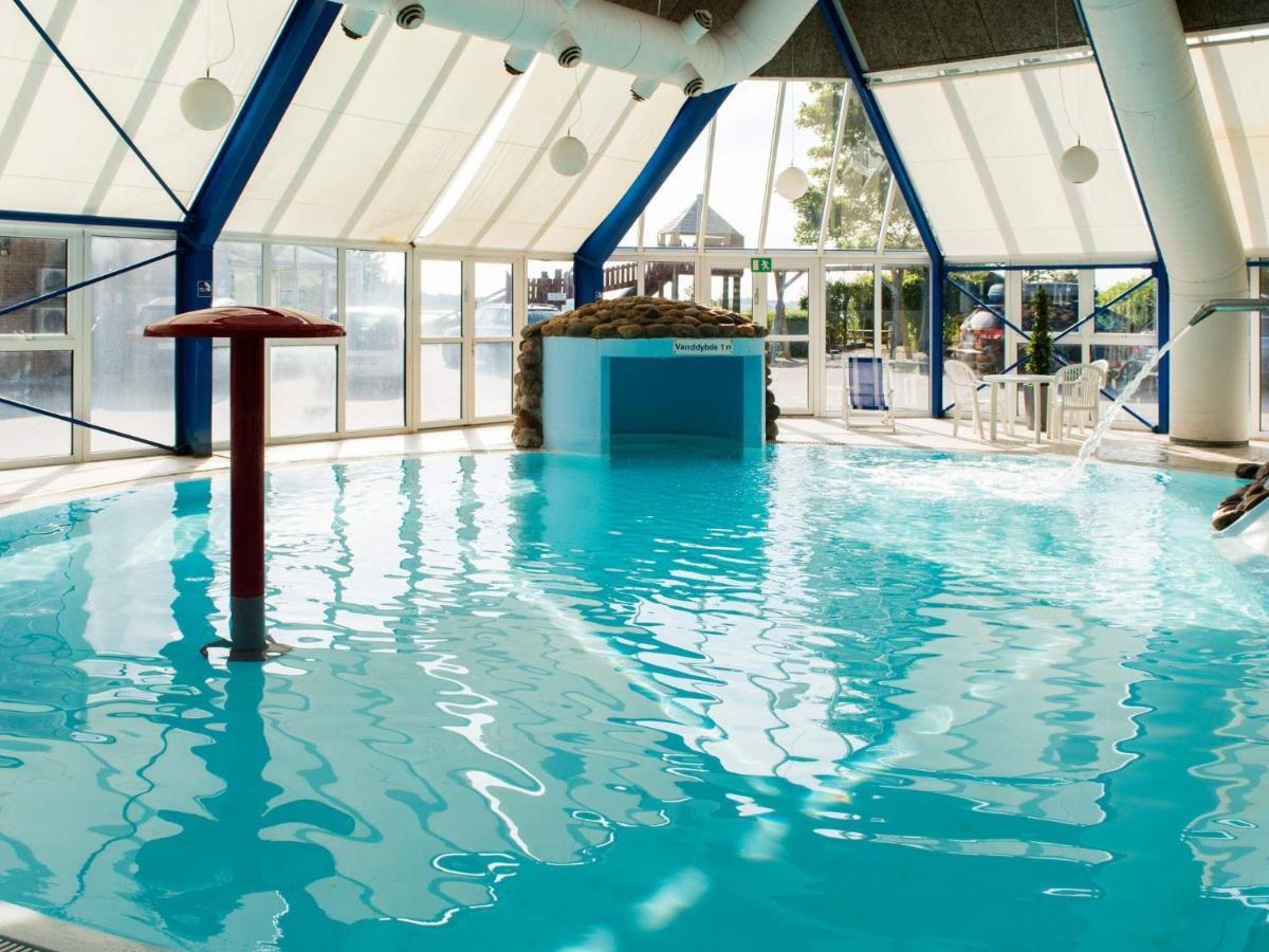 6 Person Holiday Home On A Holiday Park In Hejls Esterno foto